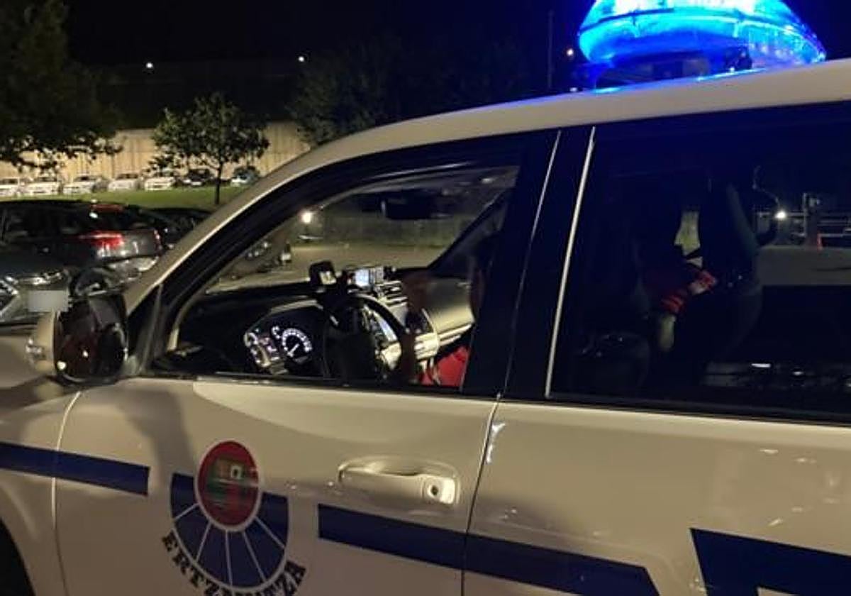 Dos jóvenes detenidos por intentar robar en tres viviendas de Zorroza