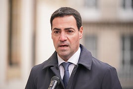 El lehendakari dice que «estamos en el tiempo de descuento» para cerrar la operación Talgo