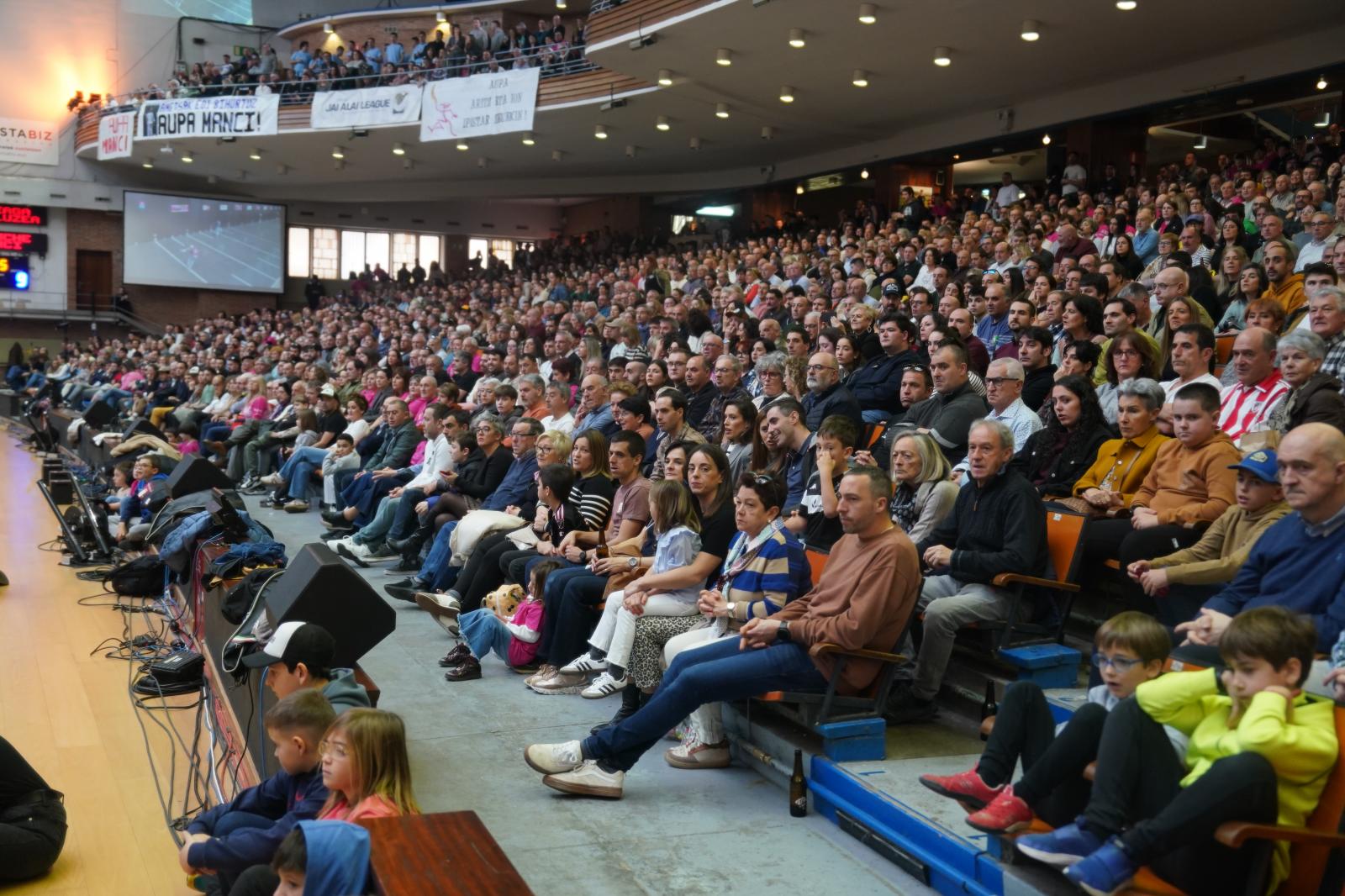 Erkiaga e Ibarluzea repiten título en el Winter Series de cesta punta