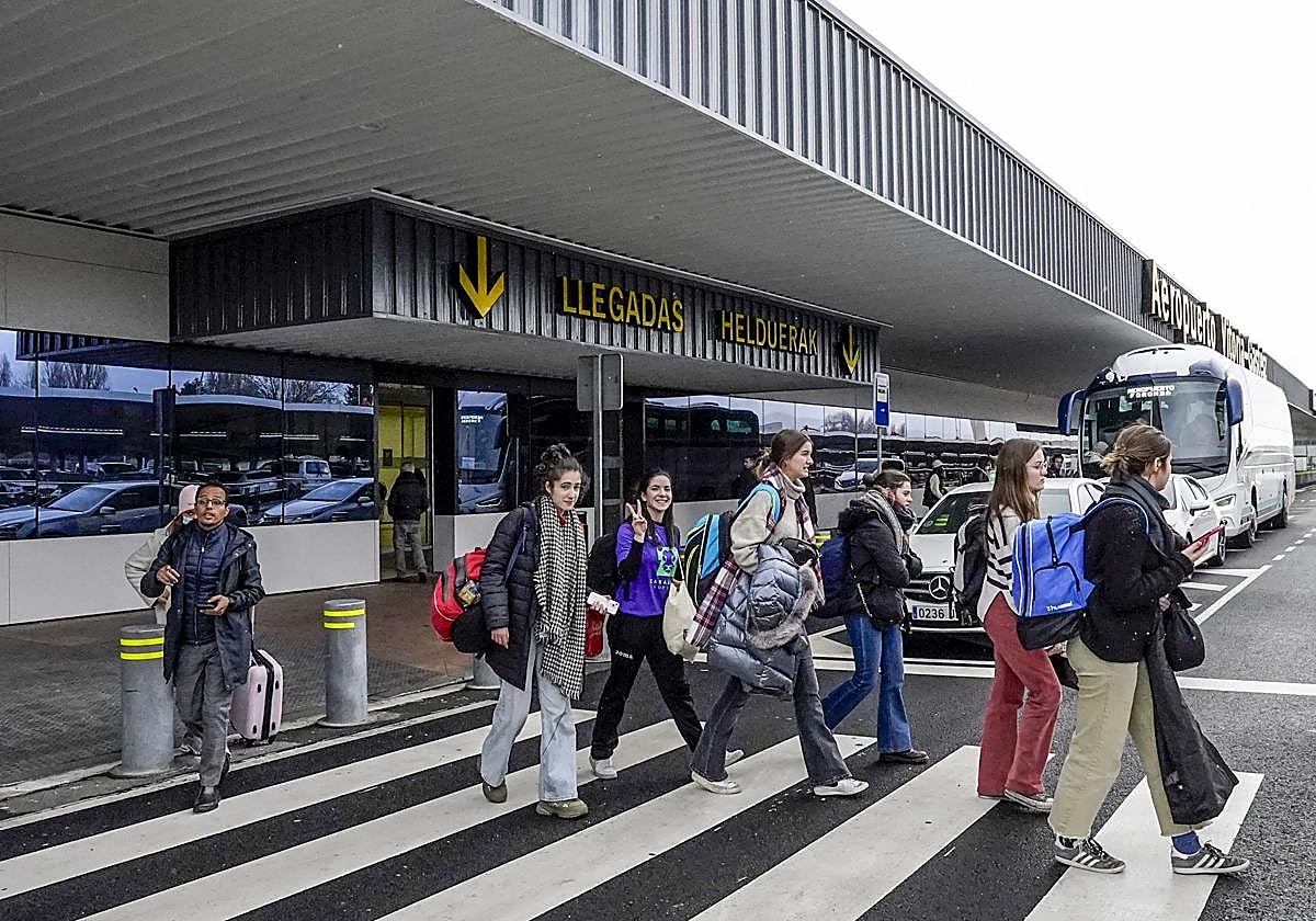 Foronda busca conexiones con Madrid y Barcelona para «llegar a todo el mundo»