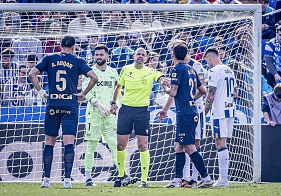 Los audios del penalti de Sivera: «Como pite te juro que me voy a mi casa»