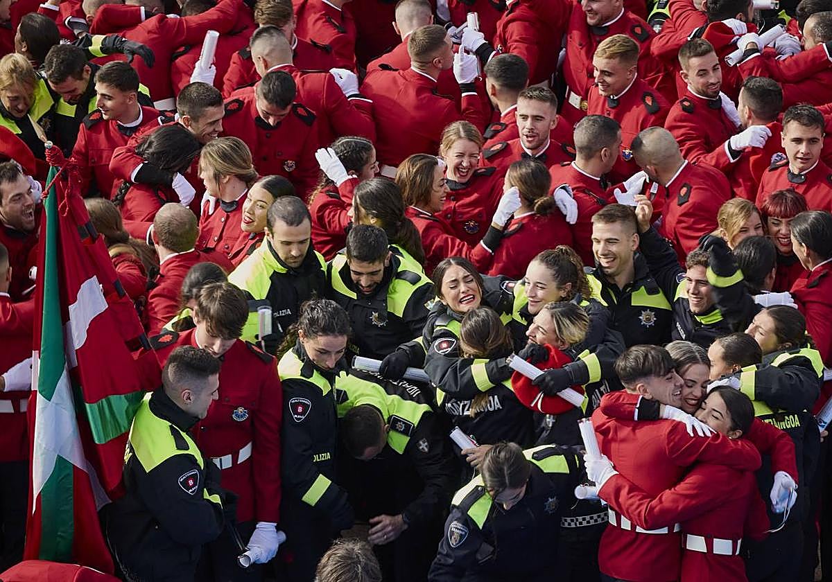 El «abismo» entre los interinos y los agentes de carrera
