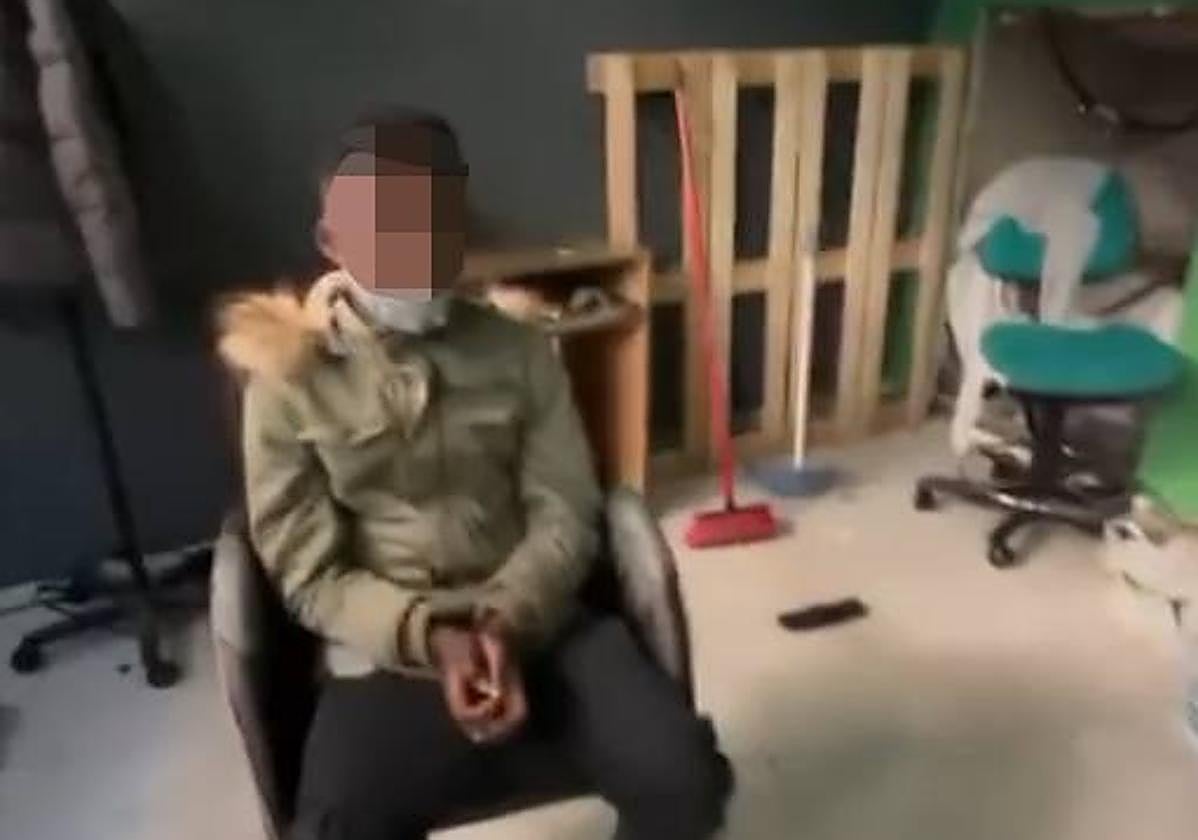 Imagen del vídeo presentado como prueba de las torturas a las que le sometían en la lonja.