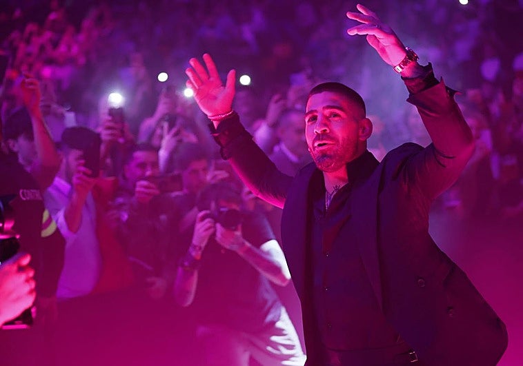 Topuria prende la mecha en Bilbao