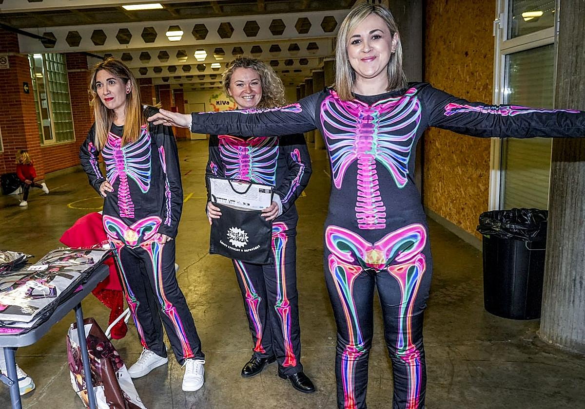 En San Prudencio se disfrazarán de esqueletos simpáticos.