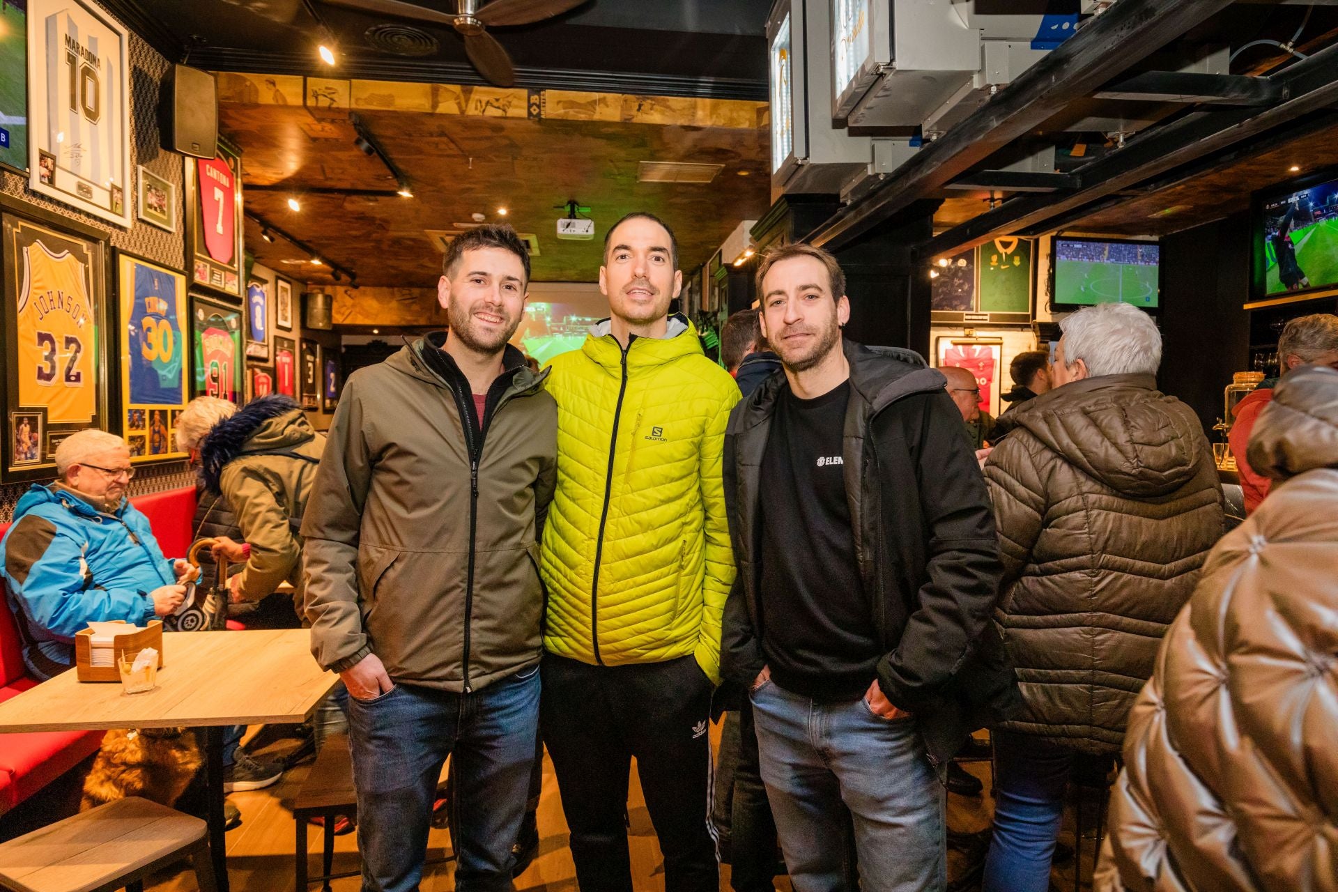 Iván Gutiérrez, Iñaki Martínez y Unai Sáez de Maturana.