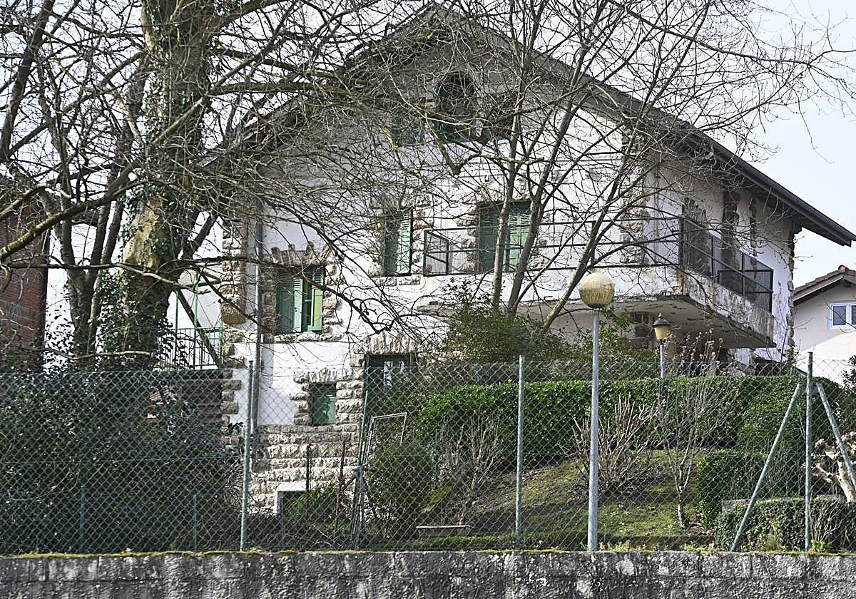 Las familias de la escuela piden respetar la presunción de inocencia de las docentes detenidas por presunta agresión sexual