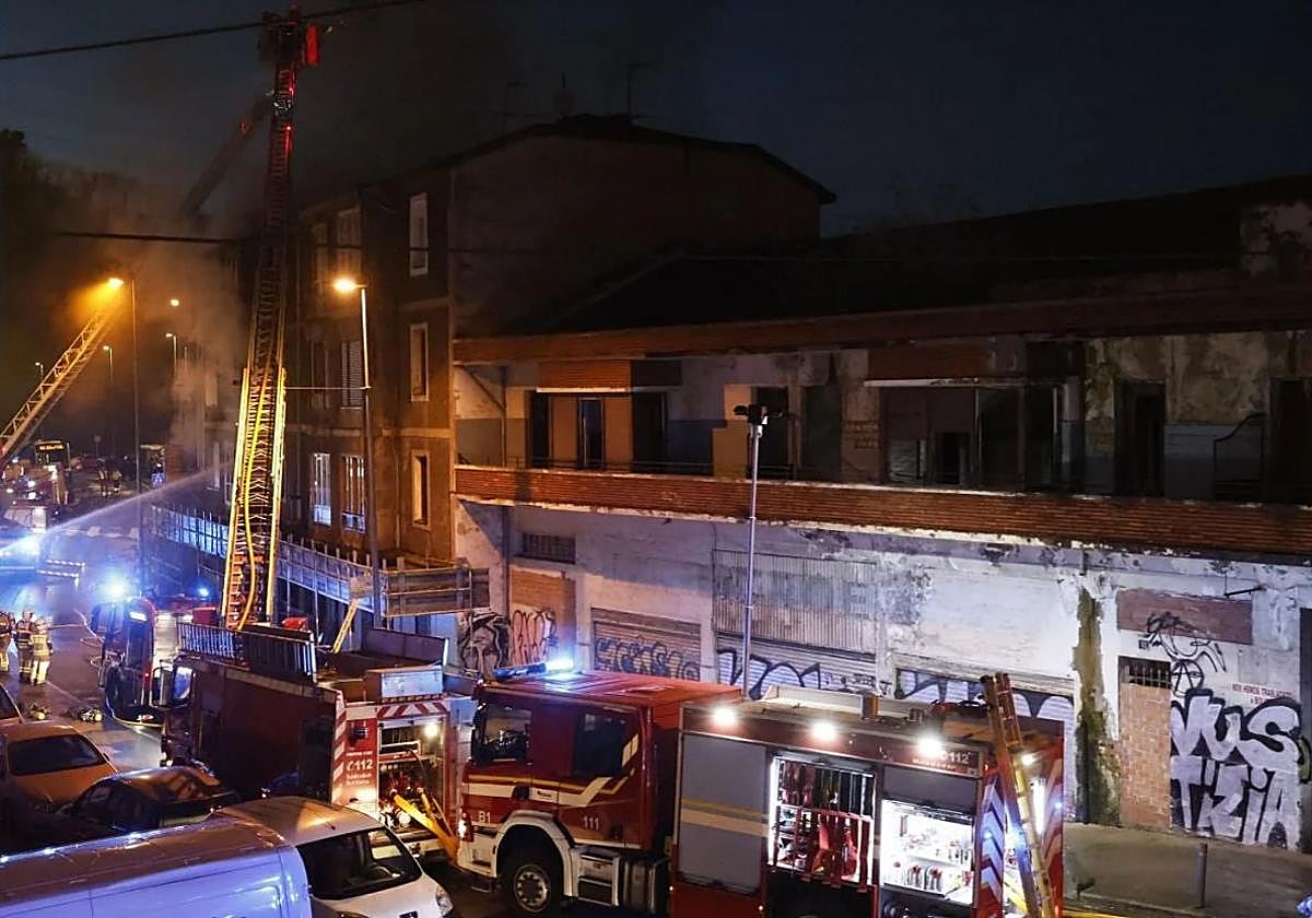 Ingresa en prisión un joven por provocar el incendio en el que murió un hombre en Basauri