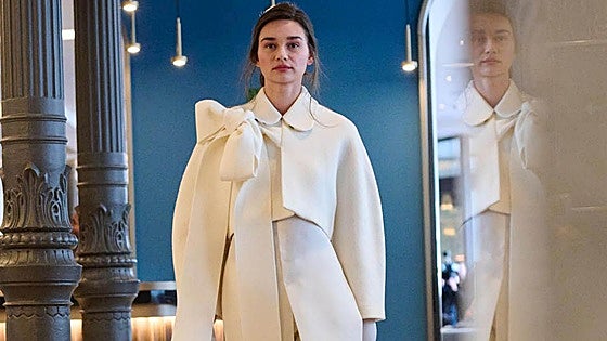El vitoriano Modesto Lomba presenta en Madrid su nueva colección sobria y elegante