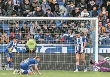 Javi Moreno y Guzmán arengan a Mendizorroza: «La afición va a luchar hasta el final»
