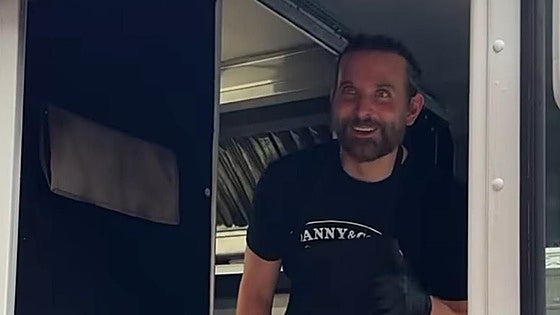 Horas de espera para probar los bocadillos de Bradley Cooper