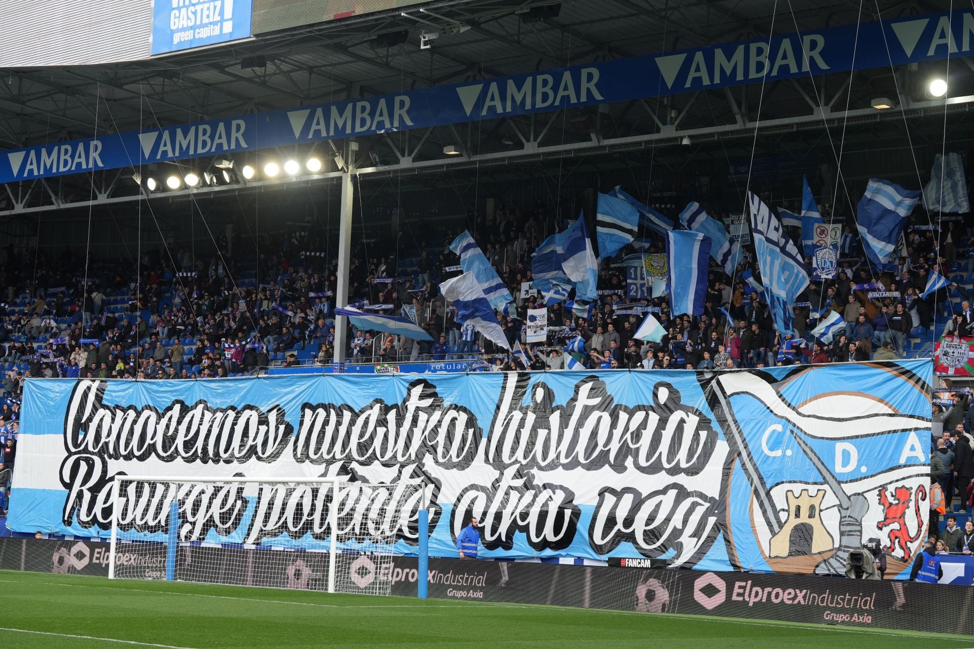 Fría despedida al Alavés tras otra derrota en casa