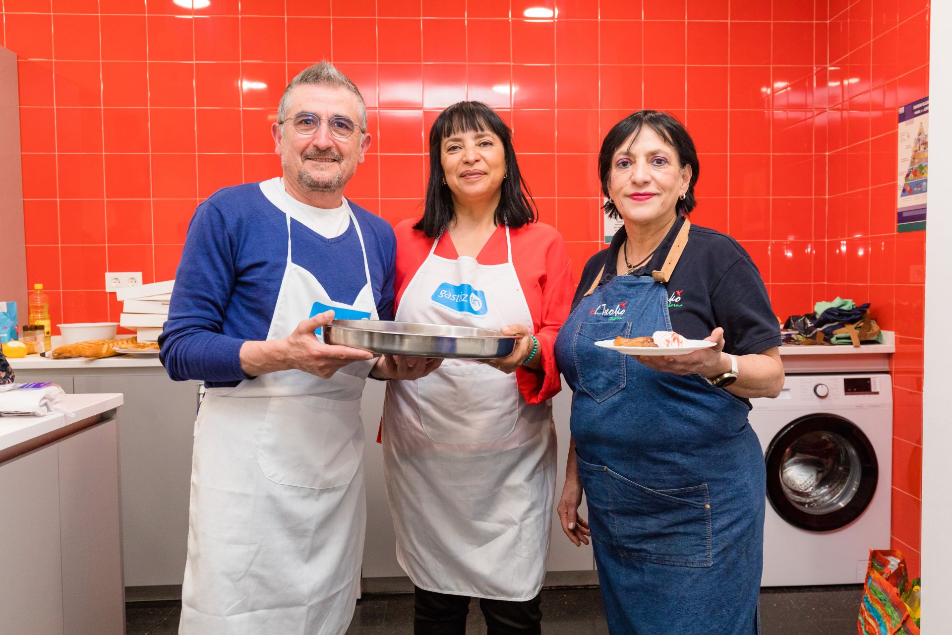 José González, Rosa María Gibaja e Yvonne Gibaja.