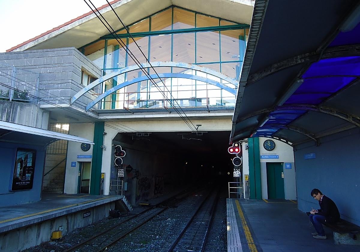 La conexión ferroviaria entre Sondika y Lutxana estará cerrada tres meses por obras