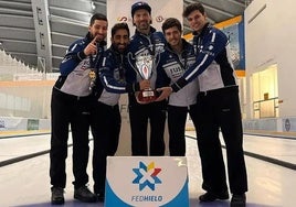 Imagen del equipo donostiarra tras la victoria.