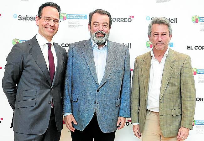 Gerva Vallejo, Javier Ormazabal y Héctor Beaskoetxea.