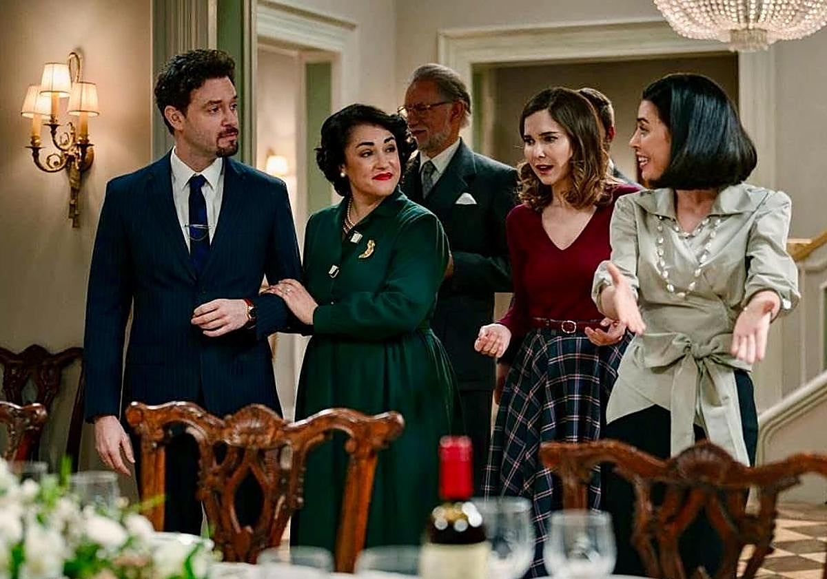 Imagen principal - Elisabeth Ontoso, la actriz vizcaína que protagoniza el último anuncio de Ikea