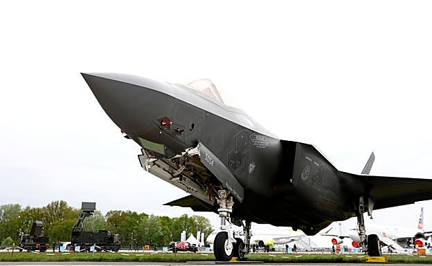 Se estima que un F-35 contiene 400 kilogramos de tierras raras.