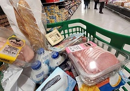 La curiosa forma de hacer la compra en el Mercadona que sorprende a los empleados