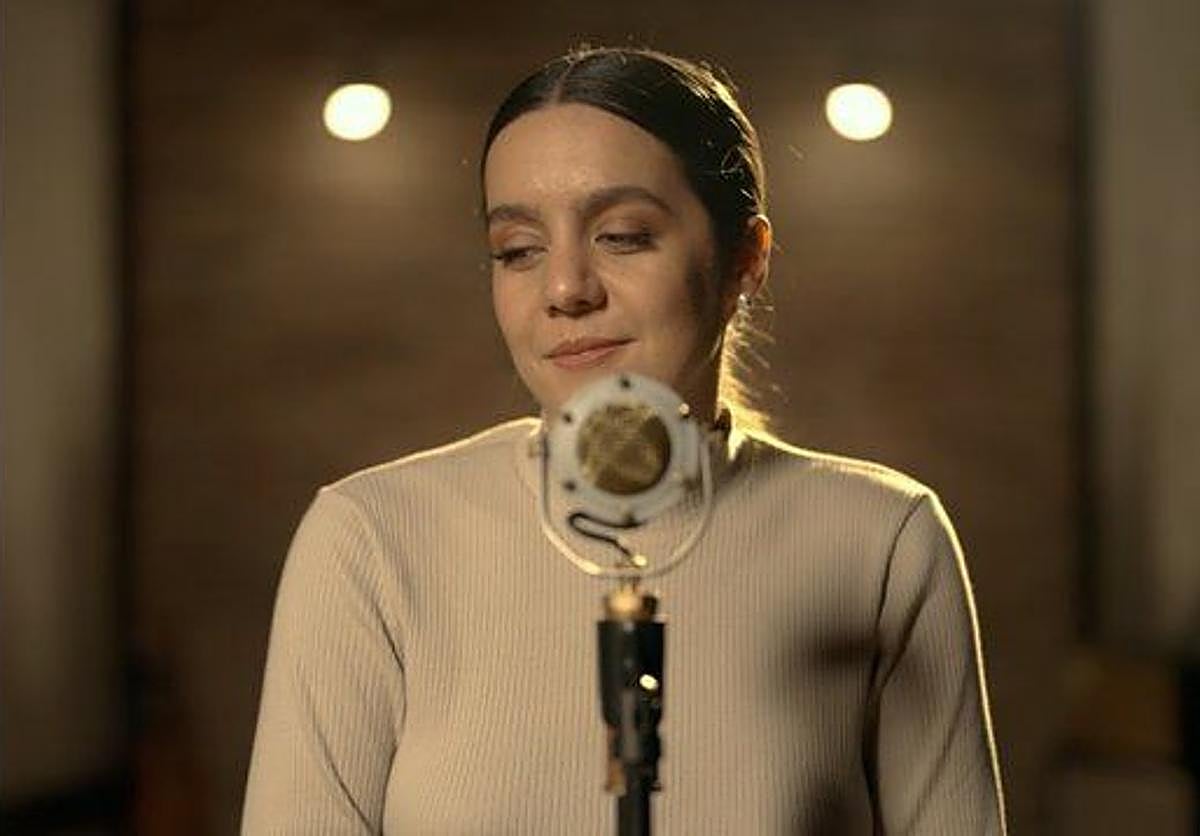 Valeria Castro 'El 47' filmearen abesti originalaren ahotsa da.