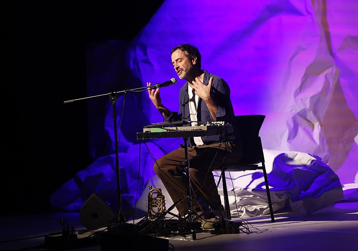 Iban Urizar en plena actuación.