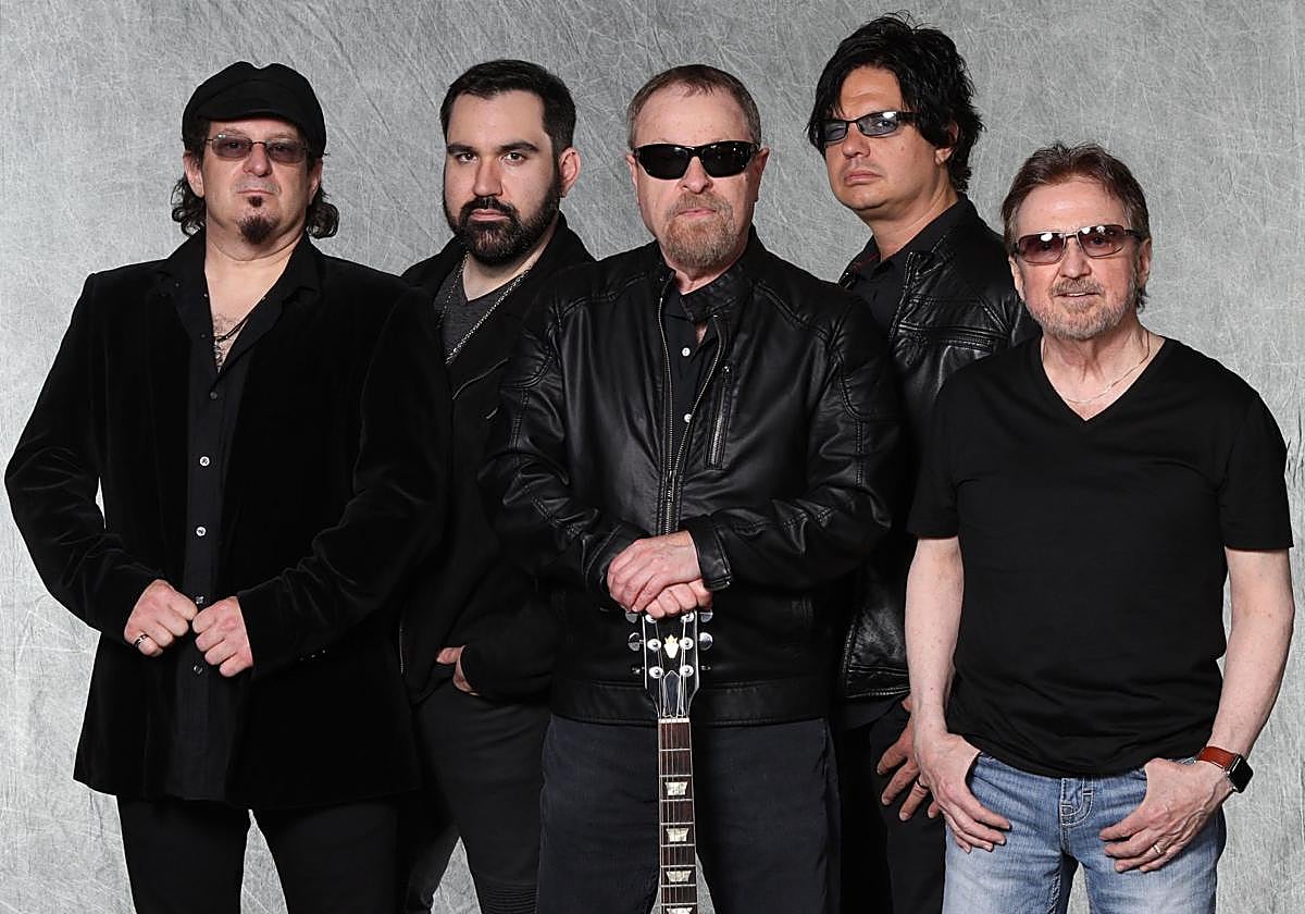 Blue Öyster Cult marcaron una época en el Nueva York en los 70.