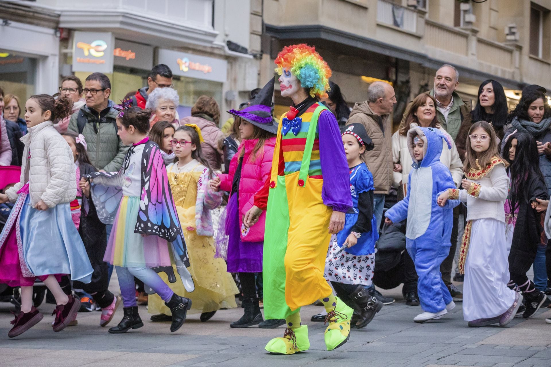 Las imágenes del Jueves de Lardero en Vitoria