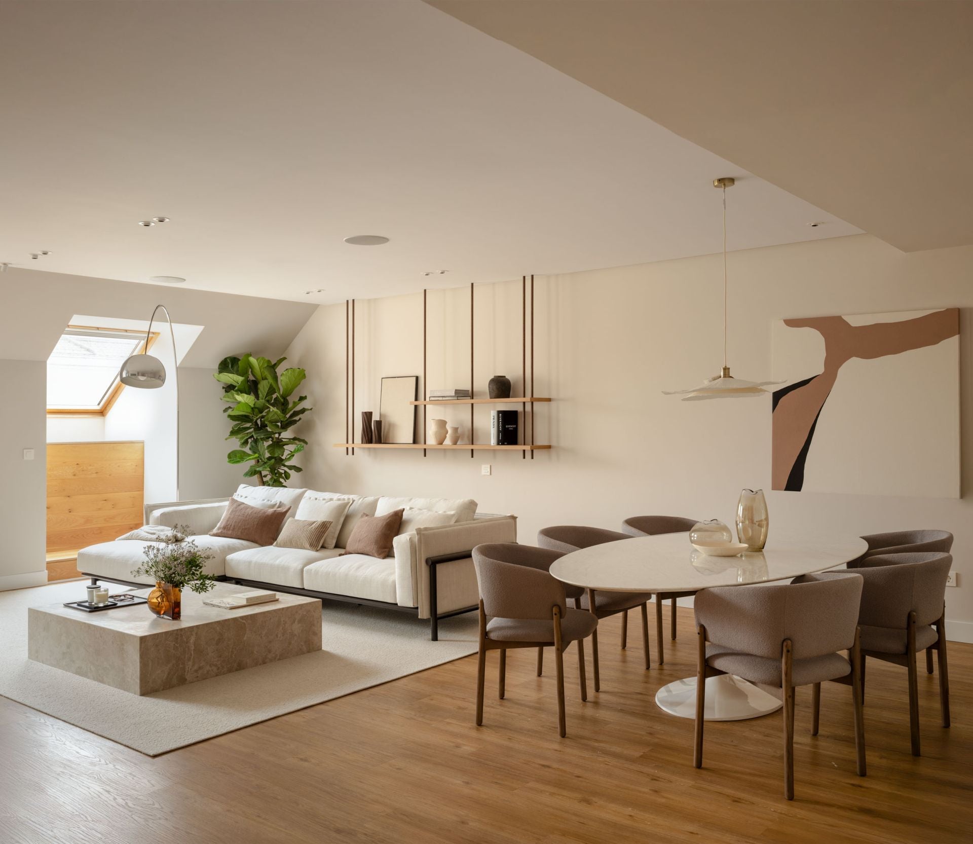 Este piso de un matrimonio y su hija es un oasis de paz en pleno centro de Bilbao
