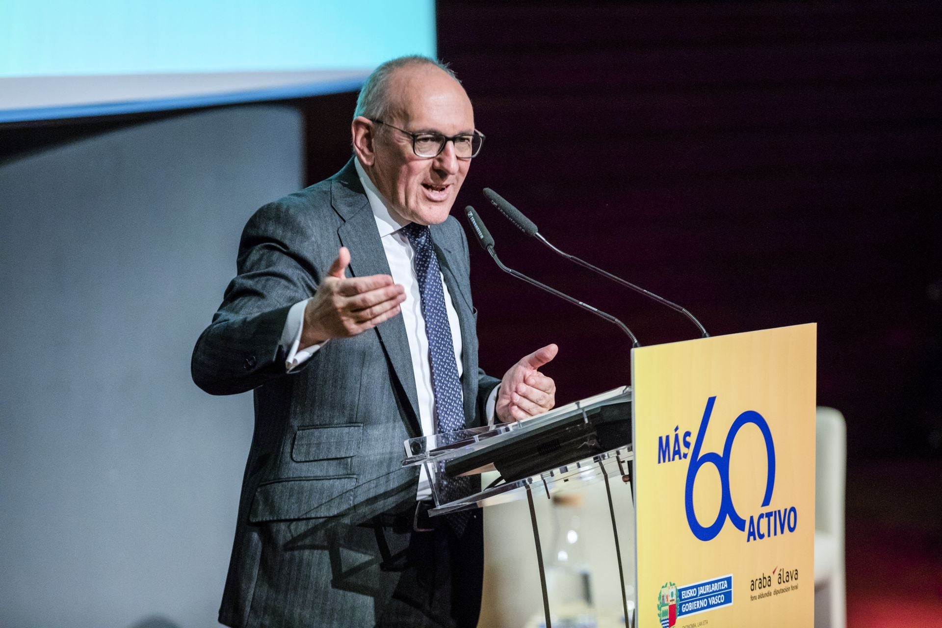 El foro Más 60 Activo, en imágenes