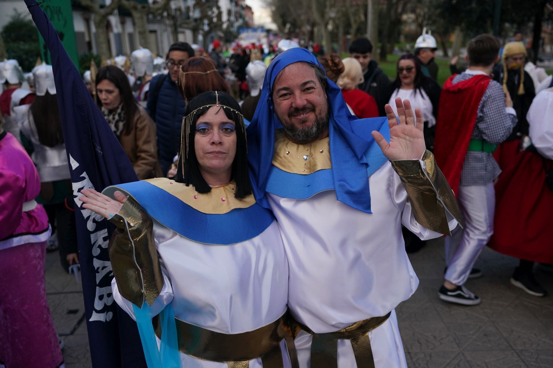 La gabarra, Mario Bros, yogures Danone... Barakaldo se llena de originales disfraces