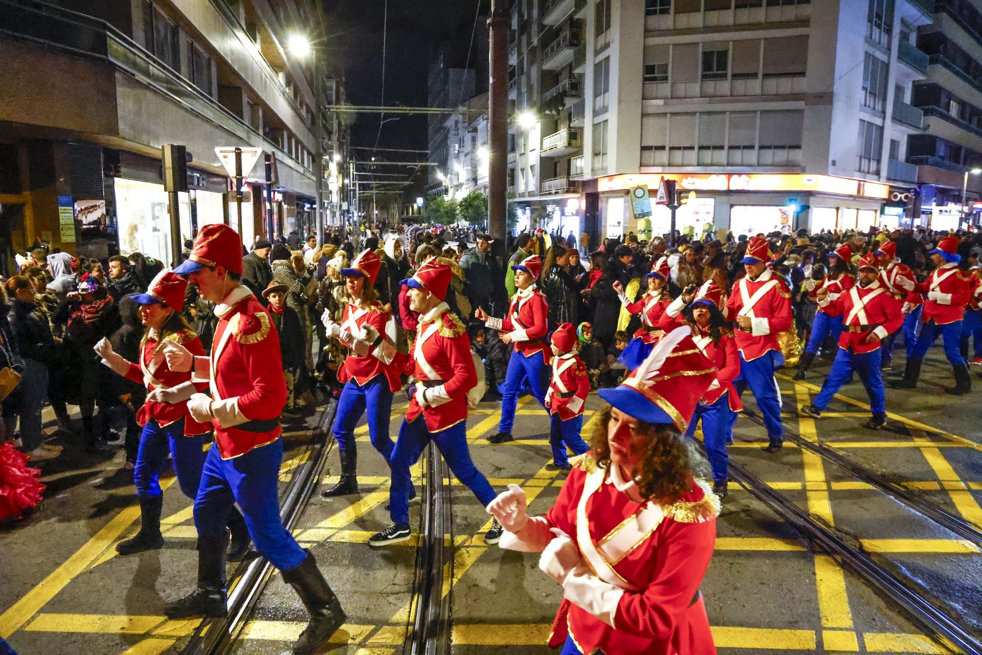 Las imágenes del desfile del Carnaval de Vitoria