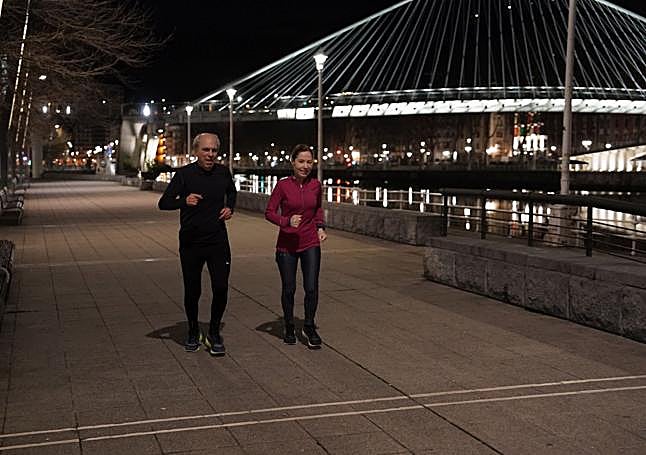 Rodrigo y Ana, en un momento de sus diez kilómetros.