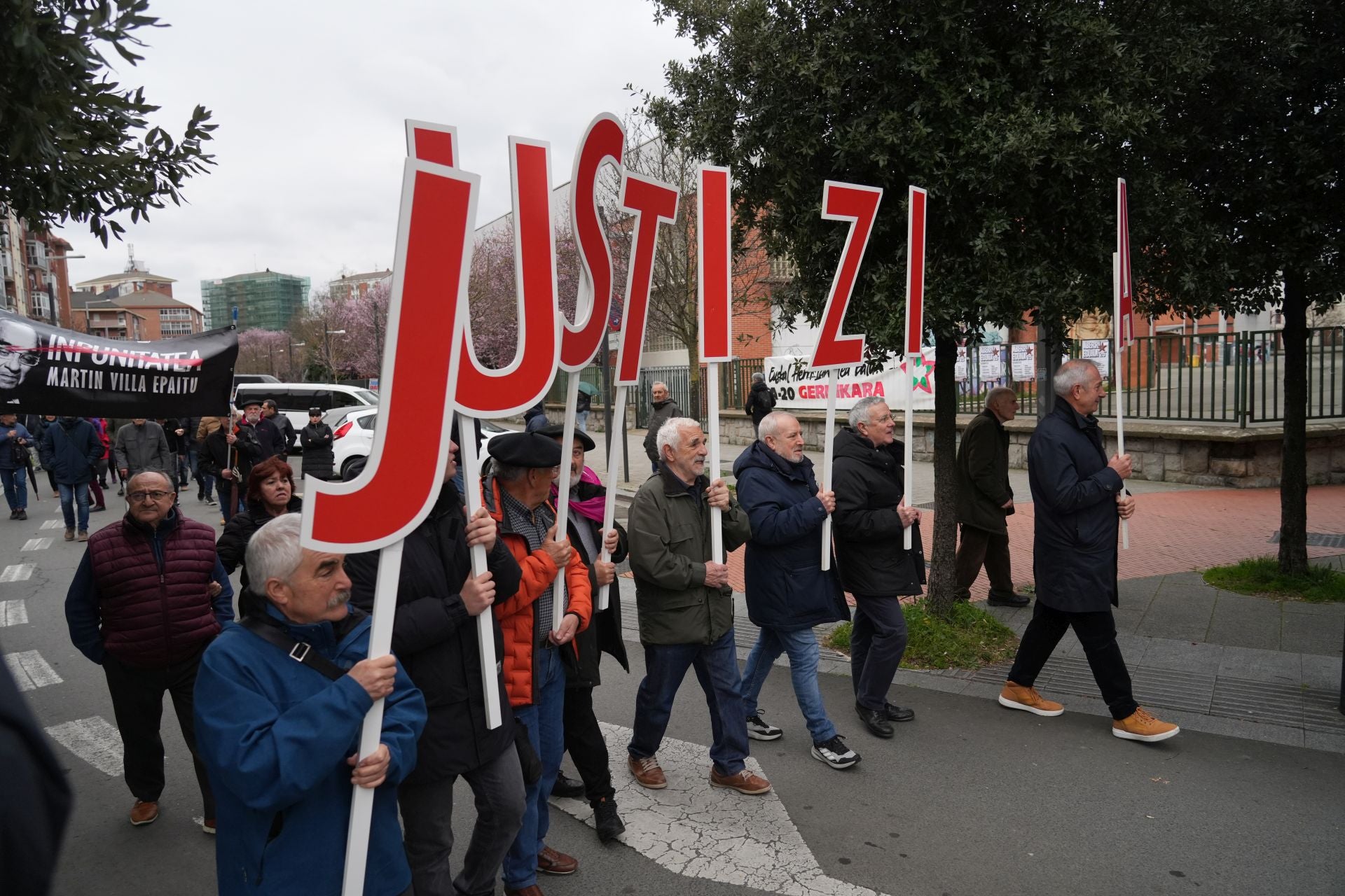 El homenaje y la manifestación en recuerdo del Tres de Marzo, en imágenes