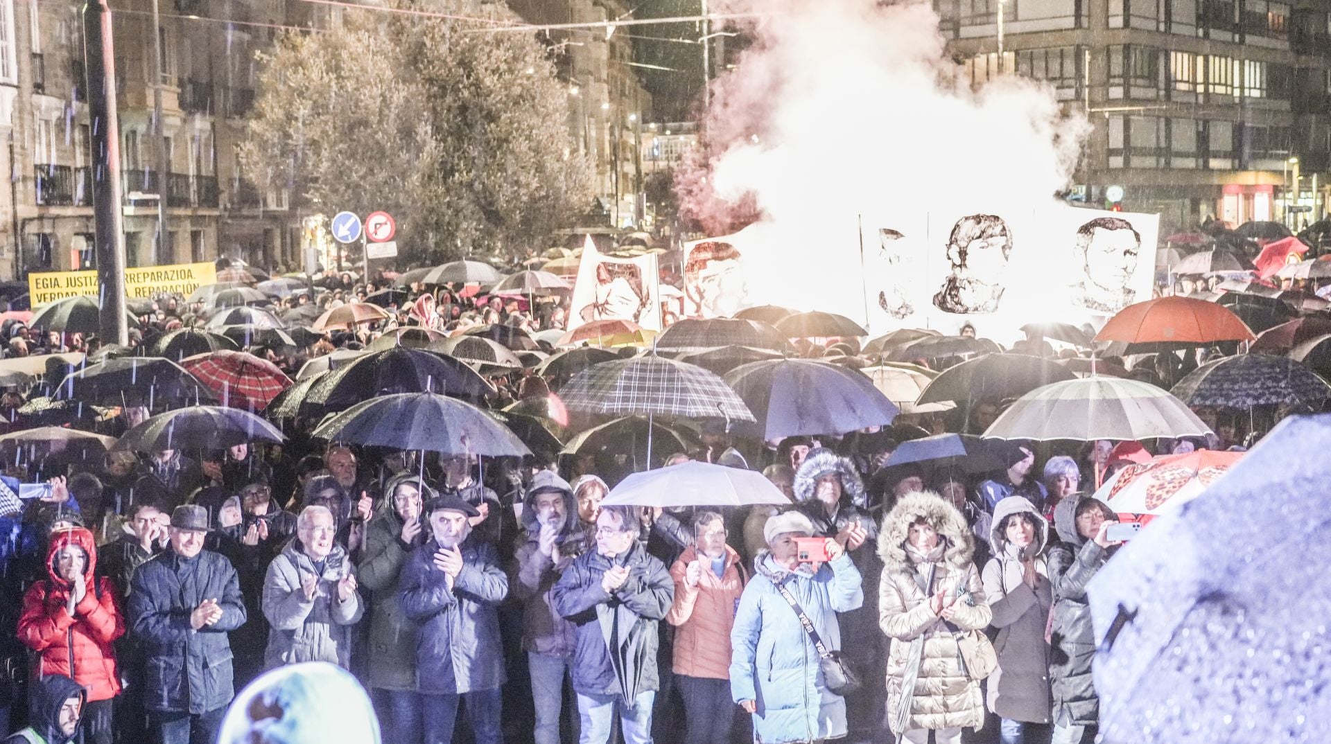 El homenaje y la manifestación en recuerdo del Tres de Marzo, en imágenes