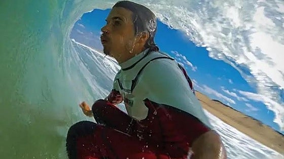 Muere a los 40 años el surfista vasco Hugues Oyarzabal