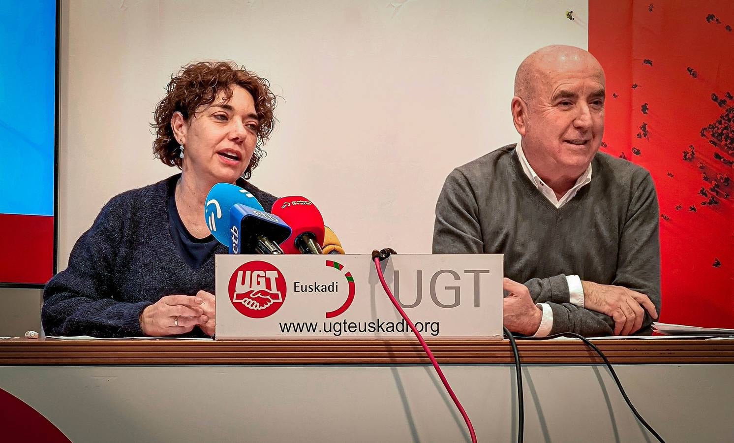 Arantza Ruiz, secretaria de organización, junto a Raúl Arza, el líder sindical más veterano en Euskadi, ha anunciado que no se preseentará a la releeción en el XIV Congreso de UGT-Euskadi.