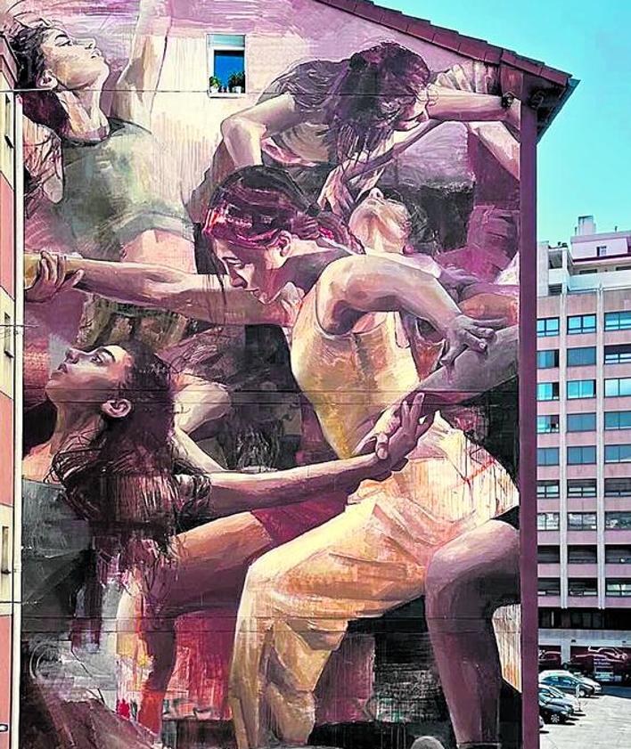 Imagen secundaria 2 - 1. 'Papaver dubium' espera en Azagra. 2. 'El sireno', ganador del concurso Street Art Cities. 3. 'Atravesar el centro', Burgos.