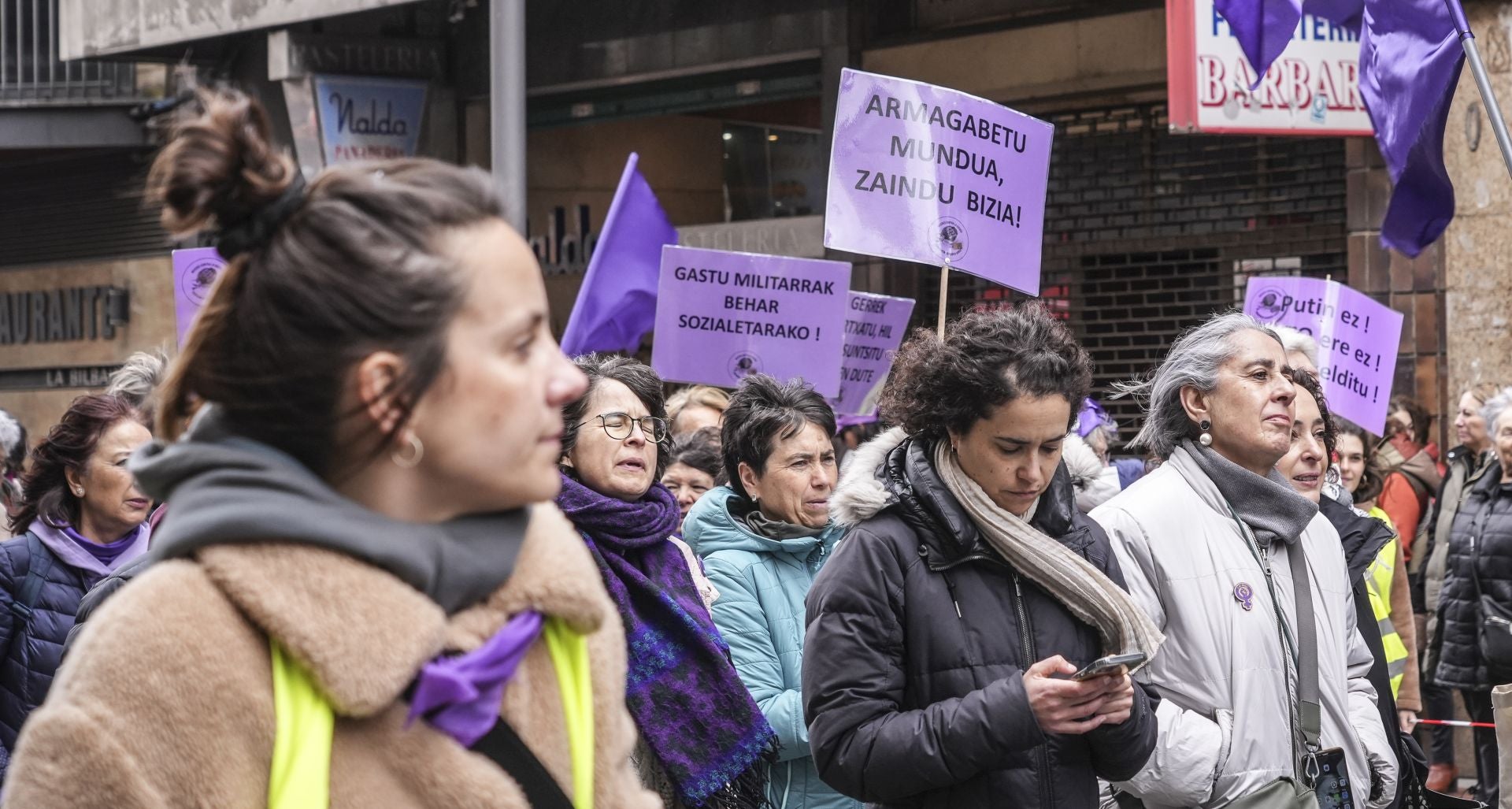 Las mejores fotos de los actos del 8M en Vitoria