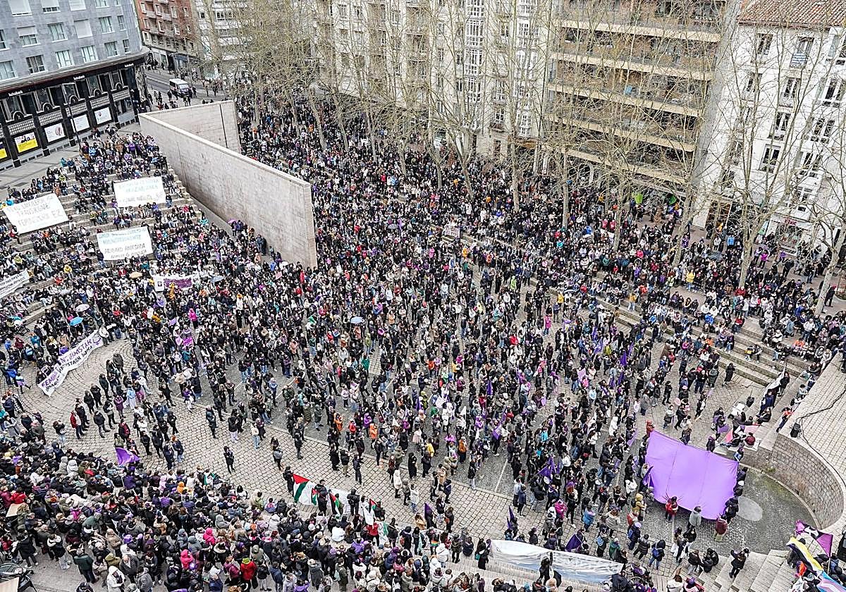 Las mejores fotos de los actos del 8M en Vitoria