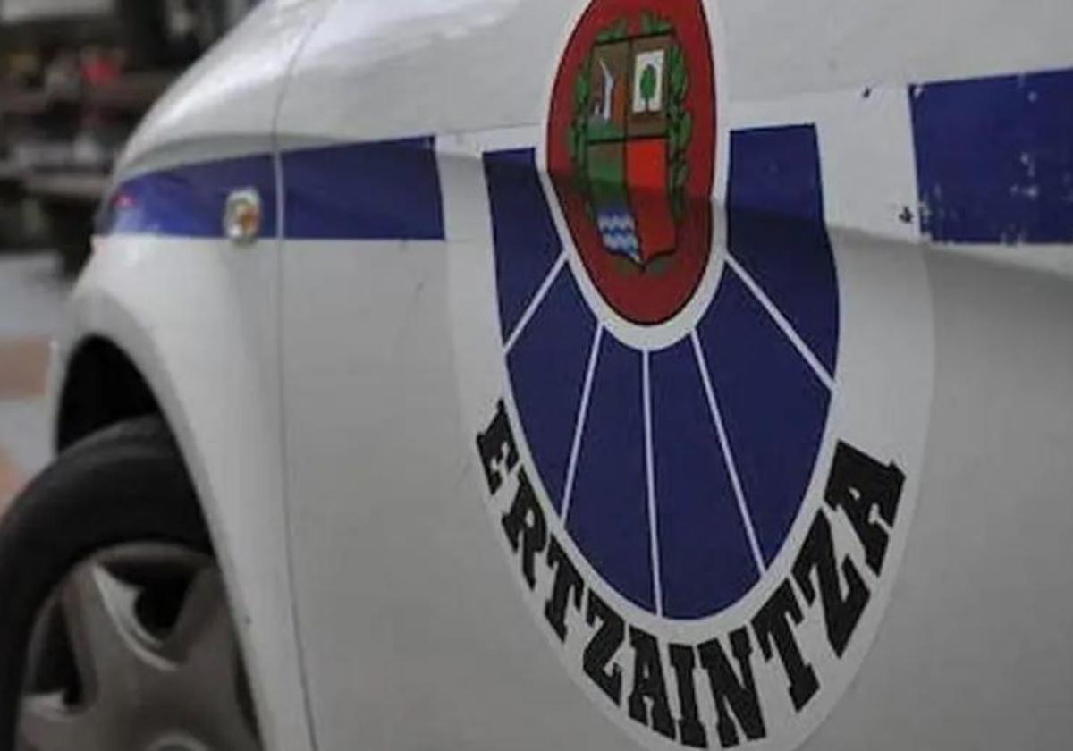 Un joven apuñalado y otro herido de un botellazo en los carnavales de Sondika