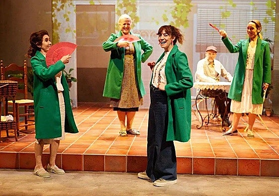 El montaje 'Masustondoen patioa' se representa por última vez este jueves en el Teatro Jesús Ibañez de Matauco.