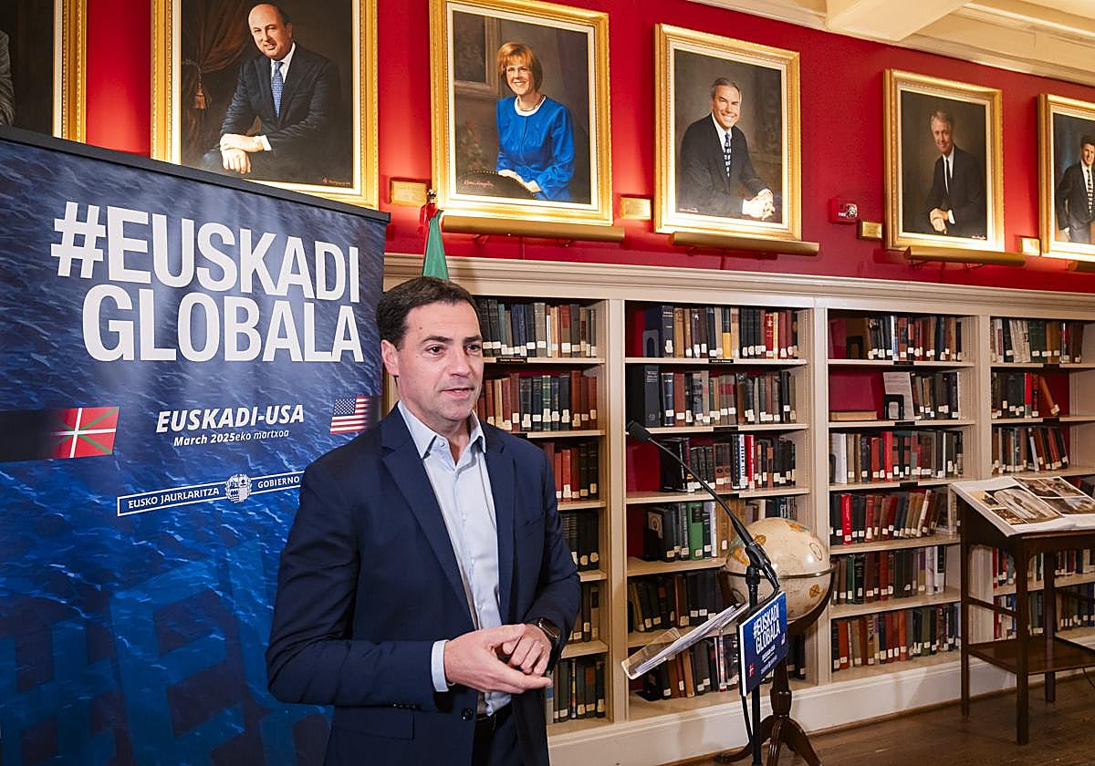 Pradales dice en Washington ante la diáspora que EE UU es «más que Trump y sus delirios imperiales»