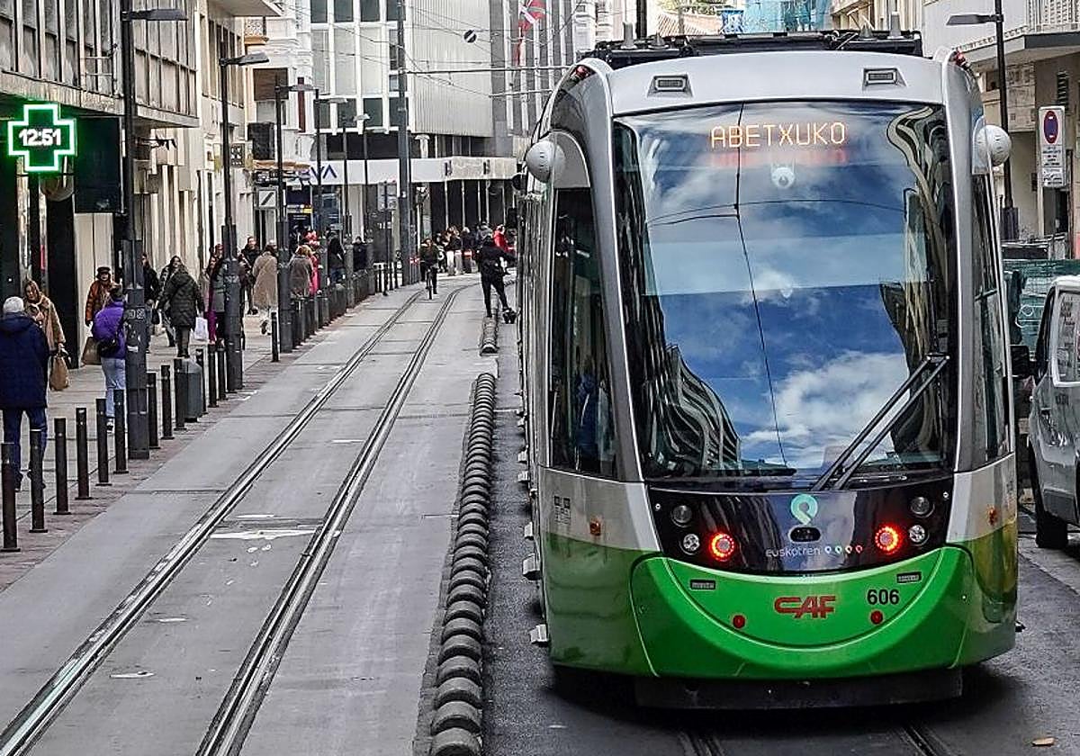 Tramo de la calle General Álava.