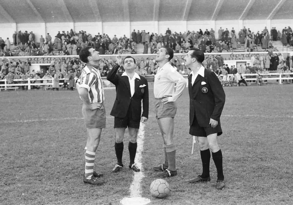 El capitán Erezuma antes de medirse a Las Palmas.