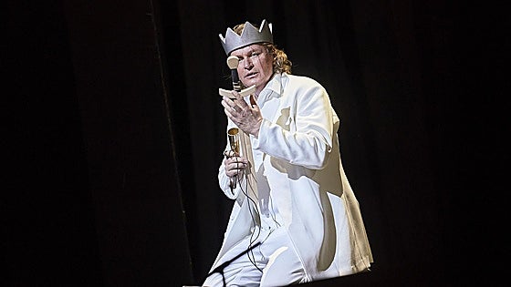 Abucheo unánime en el Liceu para Katharina Wagner por un enfoque delirante de 'Lohengrin'