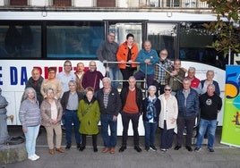 Grupo de personas que se han ganado el título de 'Donantes de Honor' en Gernika.