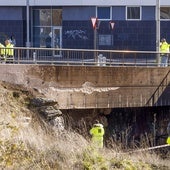 El fuego provocó una gran pérdida de material y dejó a la vista el esqueleto metálico de la infraestructura.