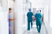 El número de agresiones a sanitarios vascos alcanzó en 2024 un nuevo récord, con 1.176 ataques.