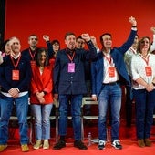 La nueva ejecutiva del PSE ha clausurado su congreso entonando 'La Internacional'.
