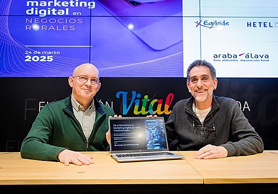 Javier Ramírez, de la casa rural Lecea, y Jaime Altuna, del restarurante Urgora, han compartido su experiencia.